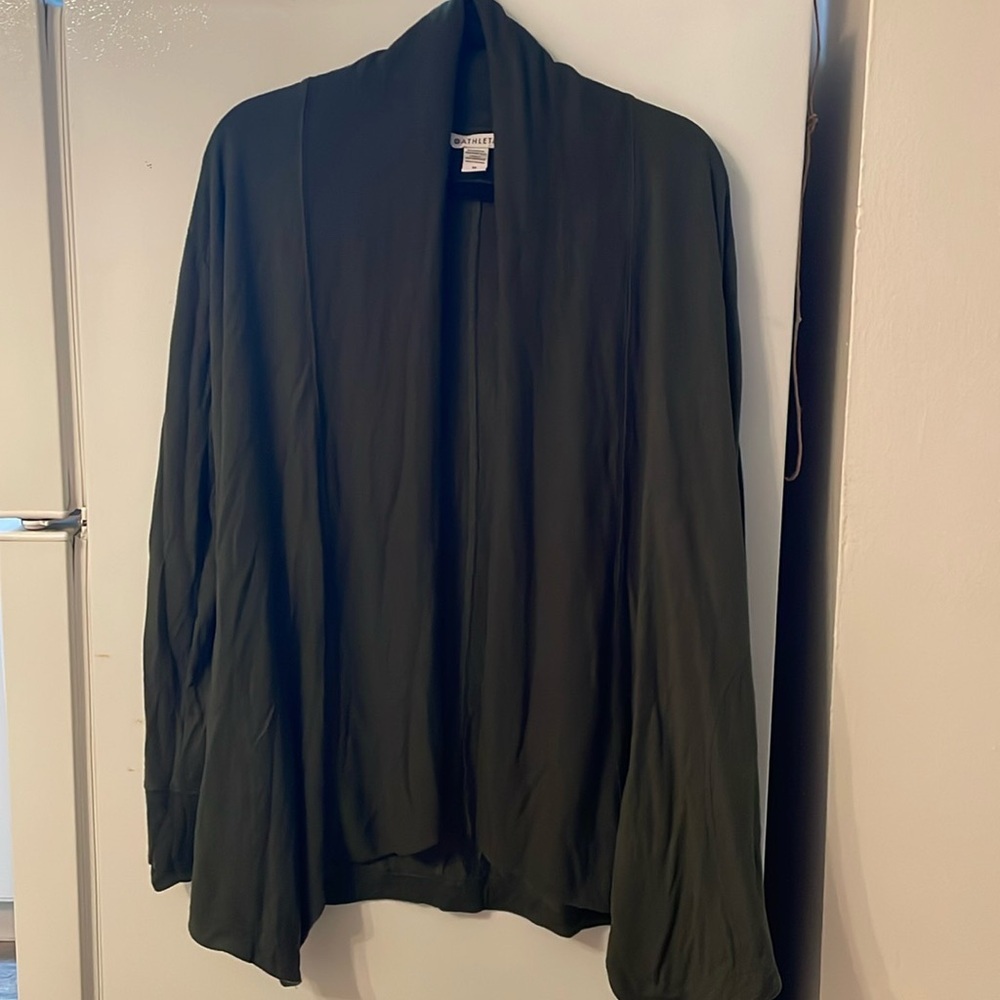 Beautiful Deep Green Athleta‎ Oversized Medium Cardigan